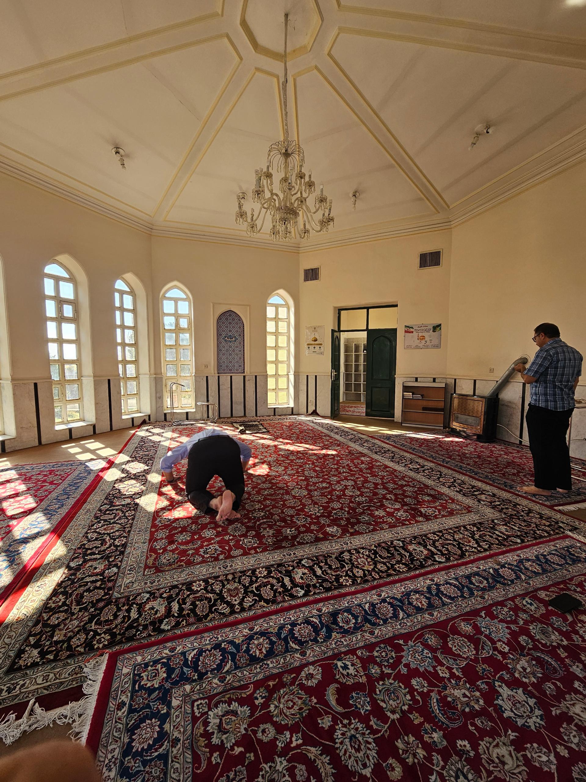 عکس نمازخانه امام رضا