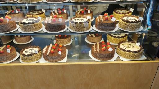 عکس کافه قنادی سالومه