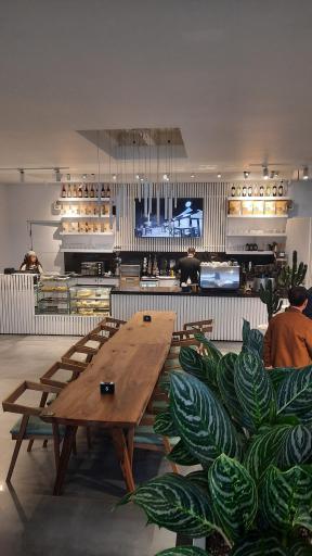 عکس والا کافه