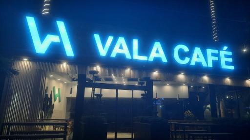 عکس والا کافه