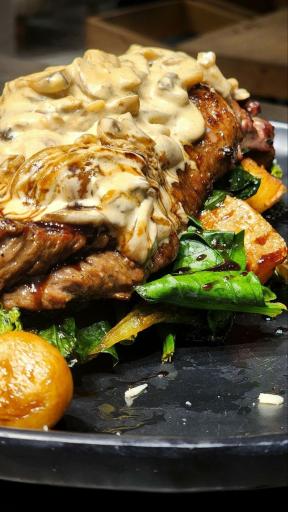 عکس والا کافه