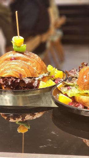 عکس والا کافه