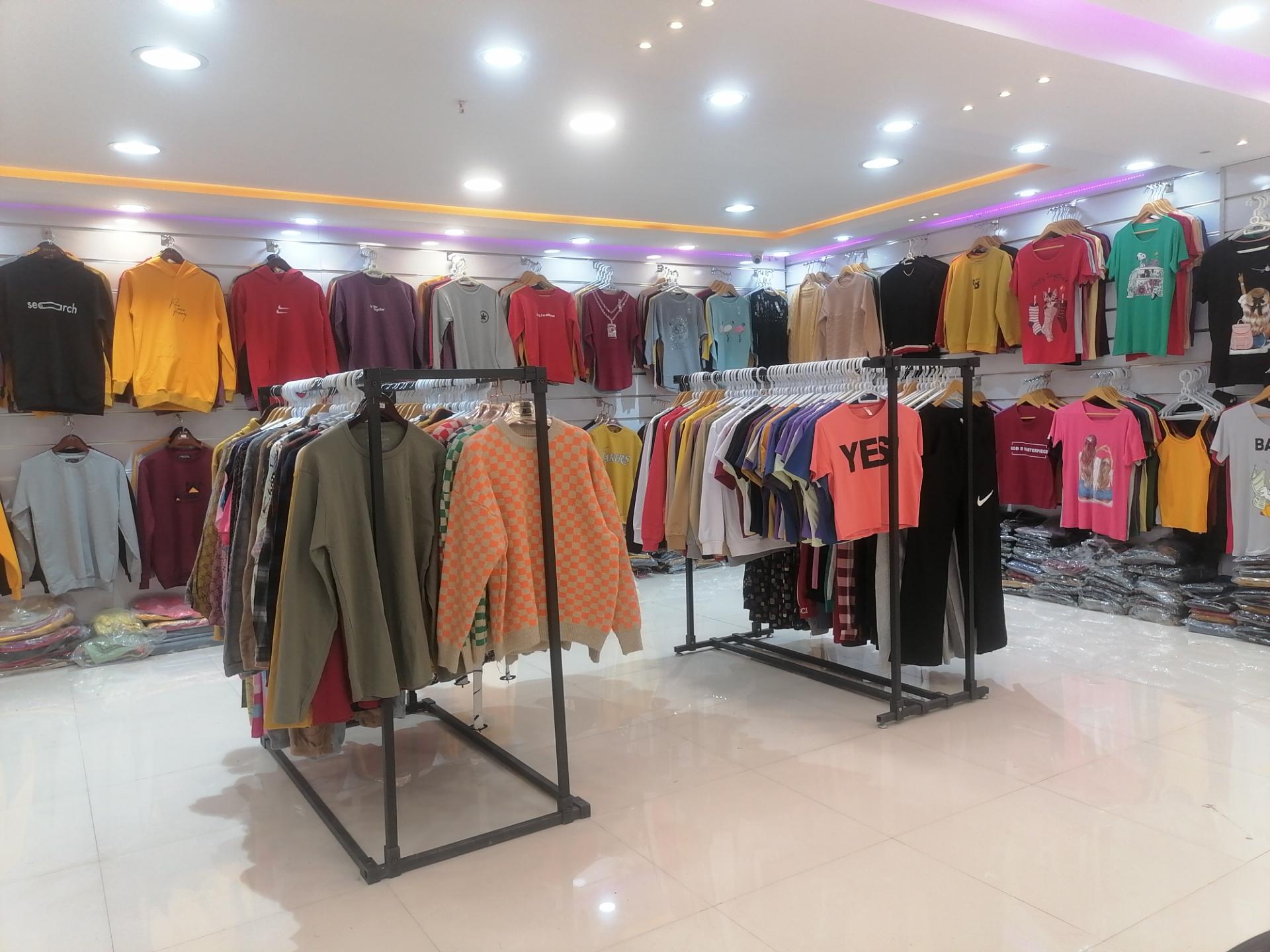 عکس عمده فروشی لباس زنانه اکبری 