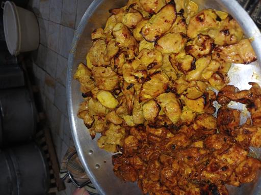 عکس کترینگ و غذای بیرون بر رضائی (ریحان سبز)