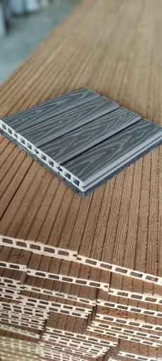 عکس چوب پلاست کاراوود