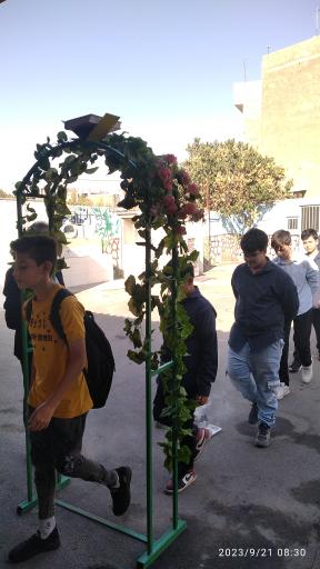 عکس دبیرستان پسرانه غیر دولتی نسل ماندگار