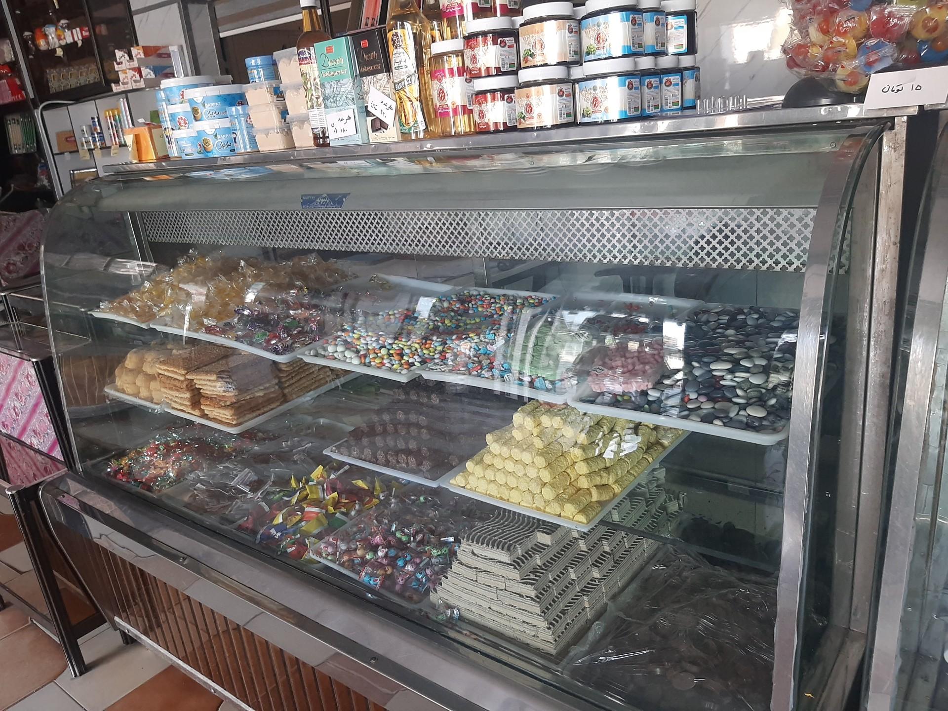 عکس شیرینی باغشاهی شعبه میبد