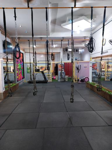 عکس باشگاه ورزشی ویژه بانوان تکاپو