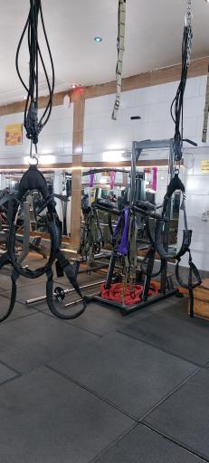 عکس باشگاه ورزشی ویژه بانوان تکاپو