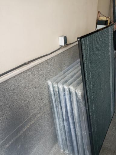 عکس تولیدی میز لانه زنبوری توس لیزر