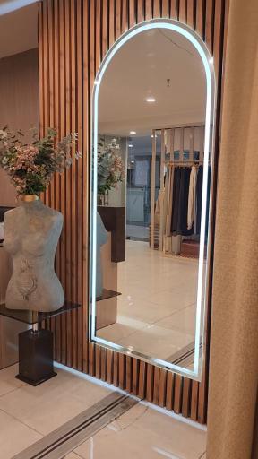 عکس پوشاک زنانه آیرا