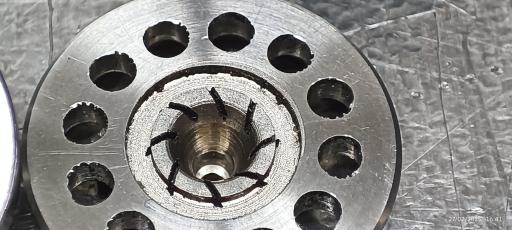 عکس خدمات حکاکی لیزر آریا