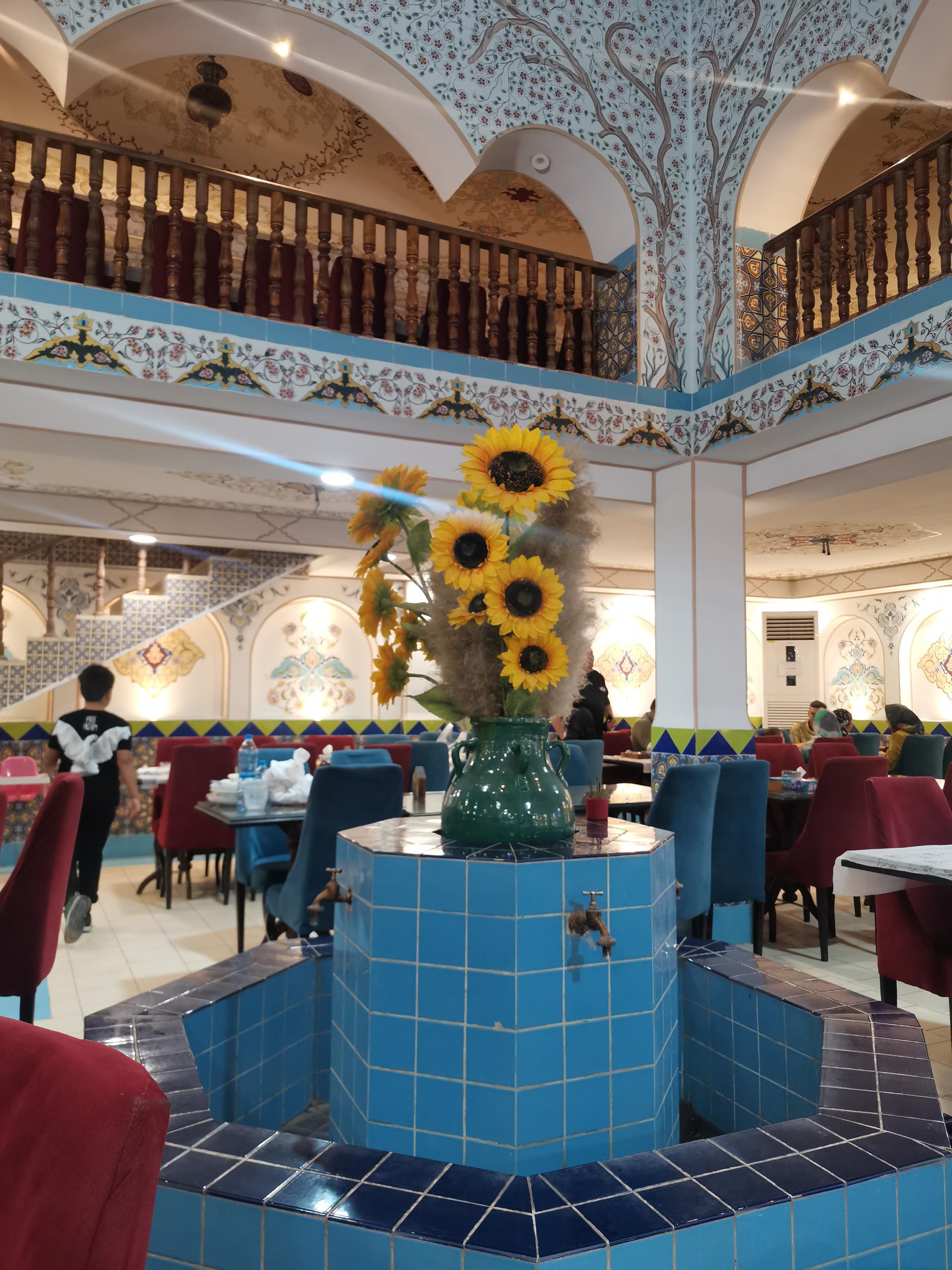 عکس رستوران پدیده فردوس