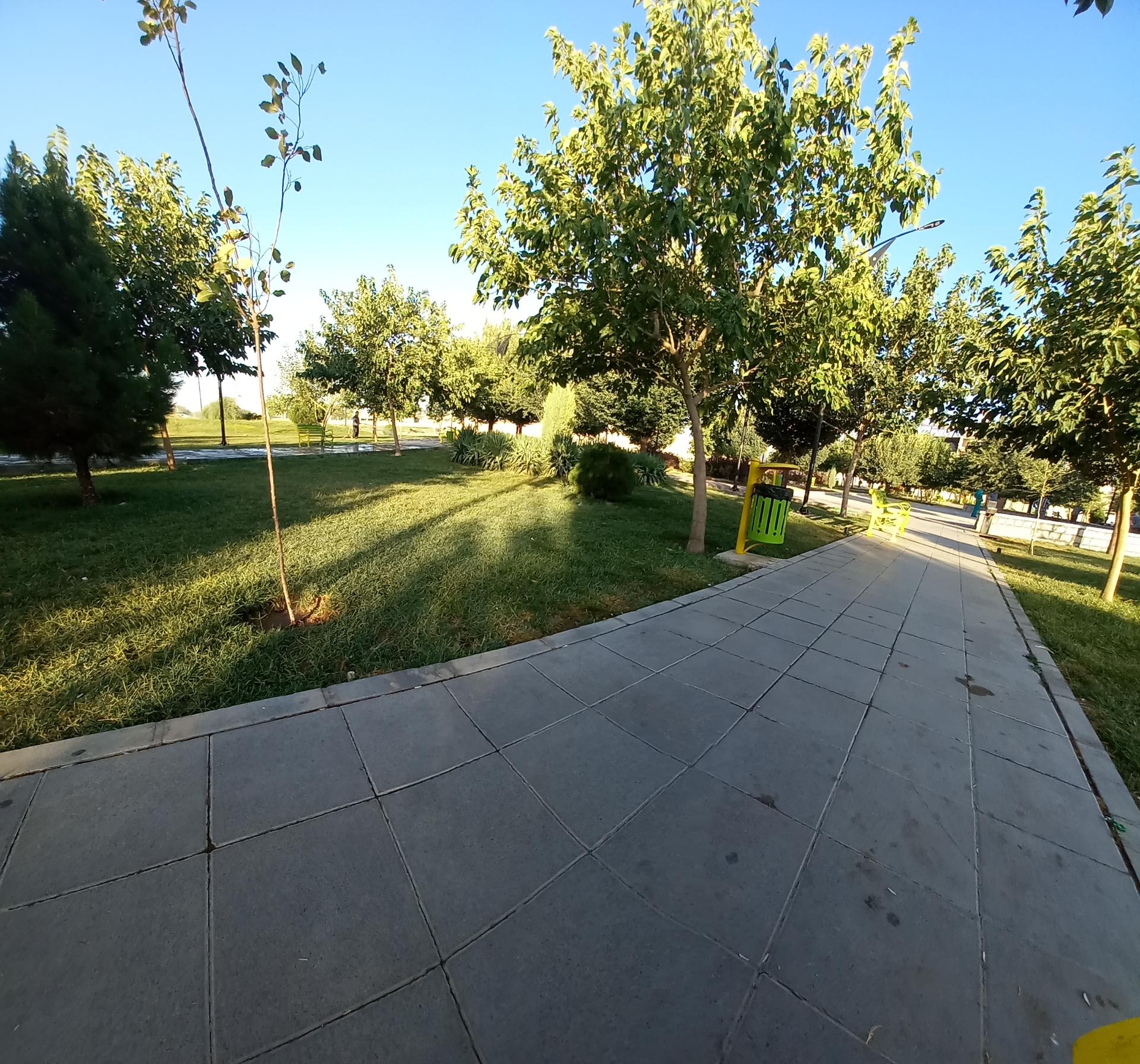 عکس بوستان گل آرا