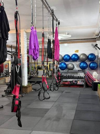 عکس باشگاه ورزشی ویژه بانوان تکاپو