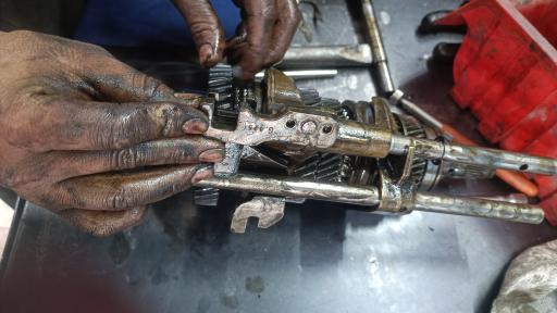 عکس تعمیرگاه حسین غلامی