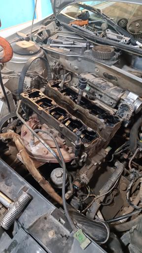 عکس تعمیرگاه حسین غلامی