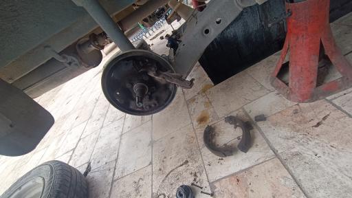 عکس تعمیرگاه حسین غلامی