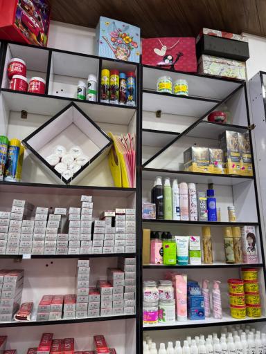 عکس خرازی و آرایشی بهداشتی قیچی