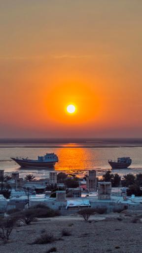 عکس بندر قدیم لافت