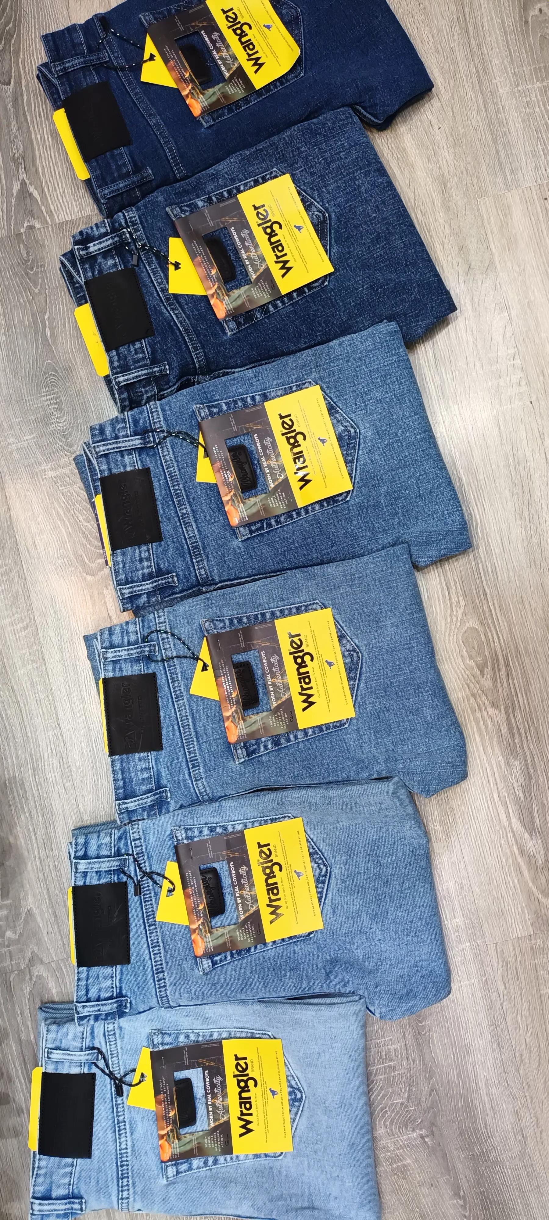 عکس تولید و پخش شلوار جین مردانه