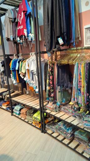 عکس فروشگاه بوچی