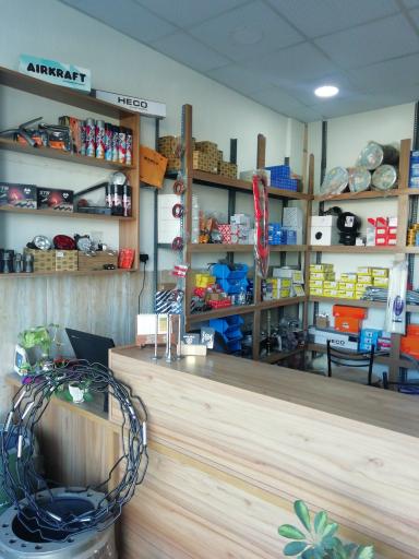 عکس لوازم یدکی گرگان اسکانيا 