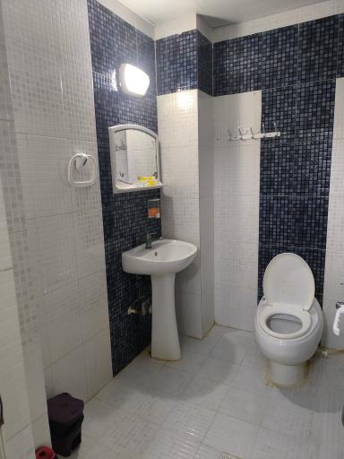 عکس هتل آپارتمان آدینه قشم