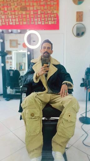 عکس پیرایش میم