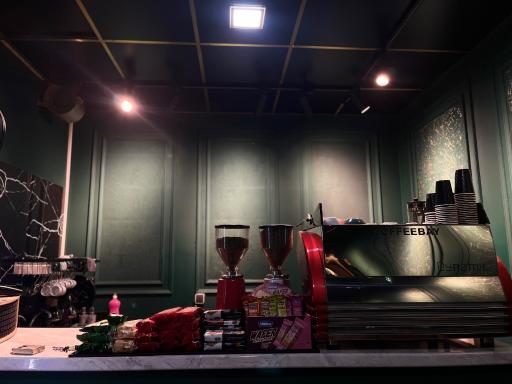 عکس کافه تاج