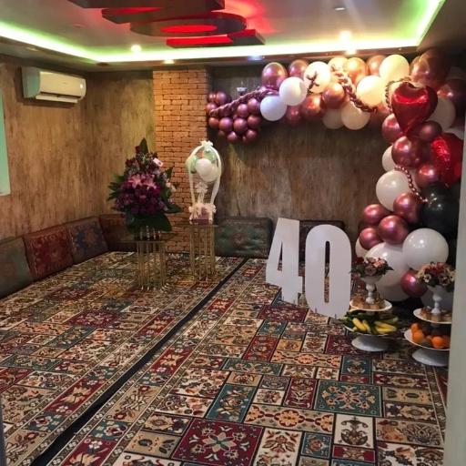 عکس باغ رستوران شمشاد