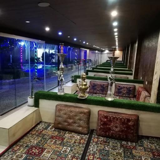 عکس باغ رستوران شمشاد