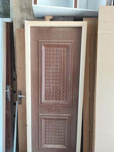 عکس کارگاه نجاری و درب سازی حدادی