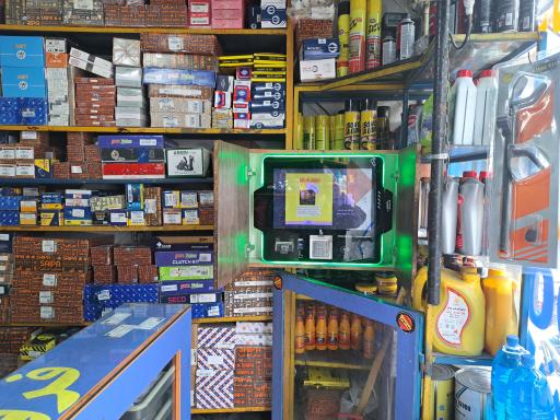 عکس خودپرداز لوازم یدکی ایران خودرو