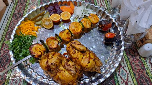 رستوران سنتی یاقوت