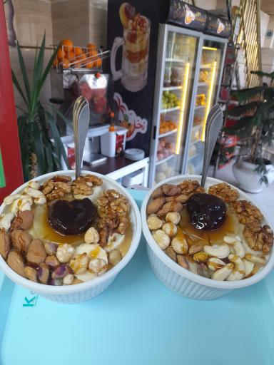 عکس آبمیوه و معجون نخل