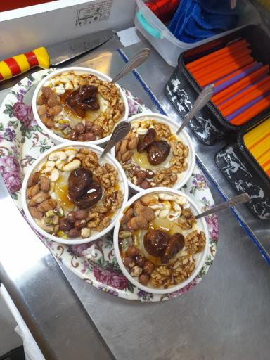 عکس آبمیوه و معجون نخل