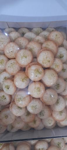 عکس شیرینی فروشی خانم یزدی