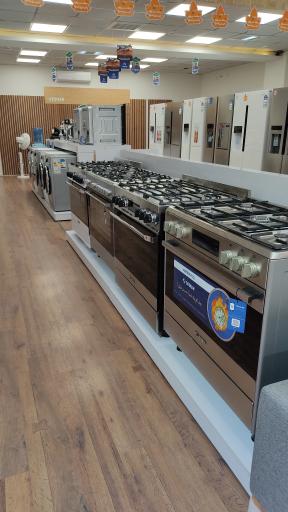 عکس فروشگاه زنجیره‌ای اسنوا شعبه ارگ نیشابور