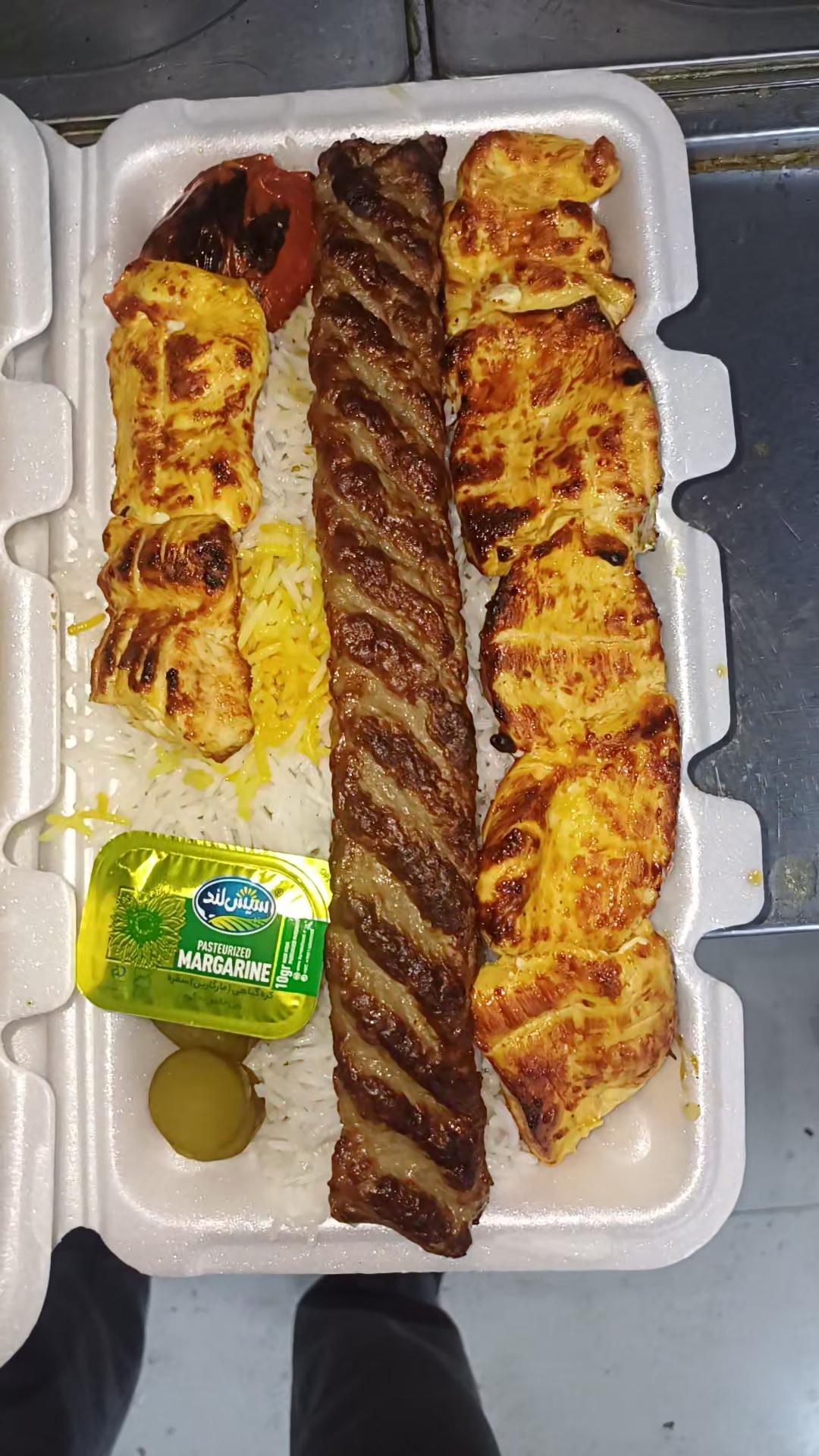 عکس رستوران و غذای آماده صاحب الزمان