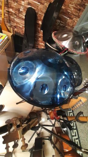 فروشگاه موسیقی آوا