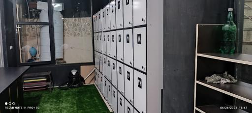 عکس باشگاه بدنسازی طاها اسپرت