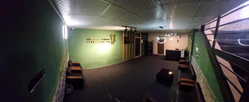 عکس لیزرتگ گرا (پینت بال لیزری)