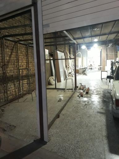 عکس قائم چوب