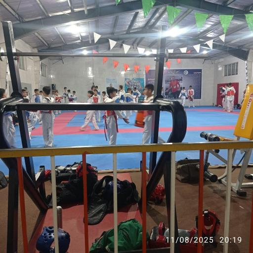 عکس سالن تکواندو برادران حجی زواره