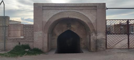 عکس آب انبار بزرگ قلعه هاشم خان