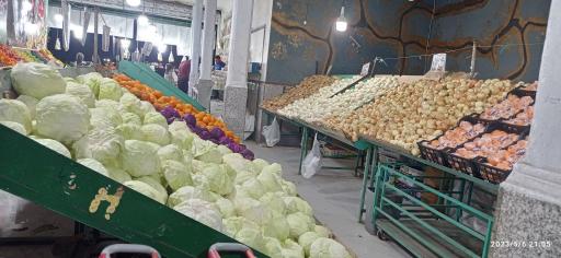 عکس میوه فروشی حاجی ارزونی شاهین ویلا 