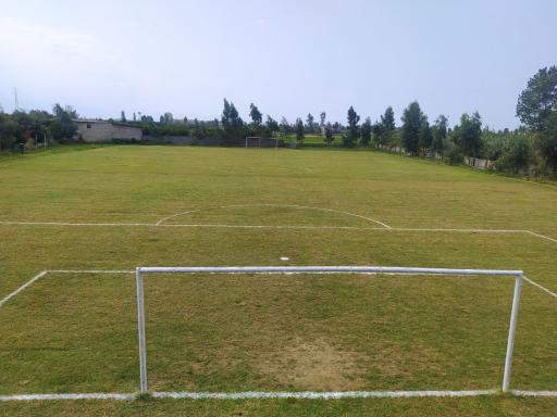 عکس زمین فوتبال ترک محله
