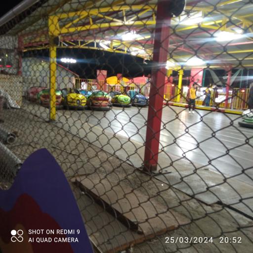 عکس شهربازی گلبهار