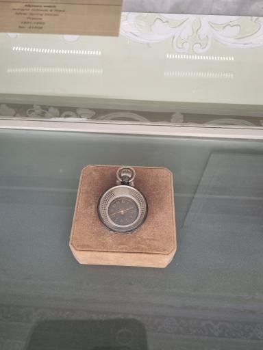 عکس موزه زمان